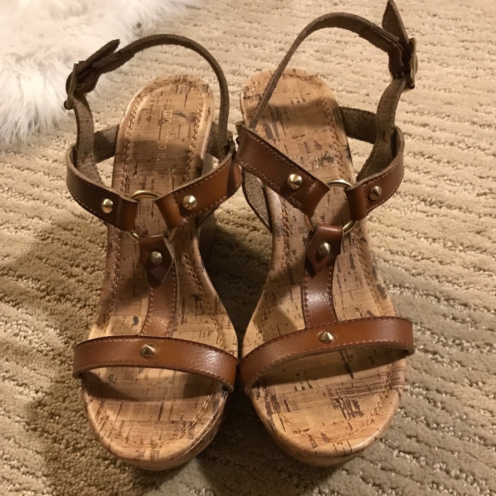 🌟 Women’s wedge sandal 🌟